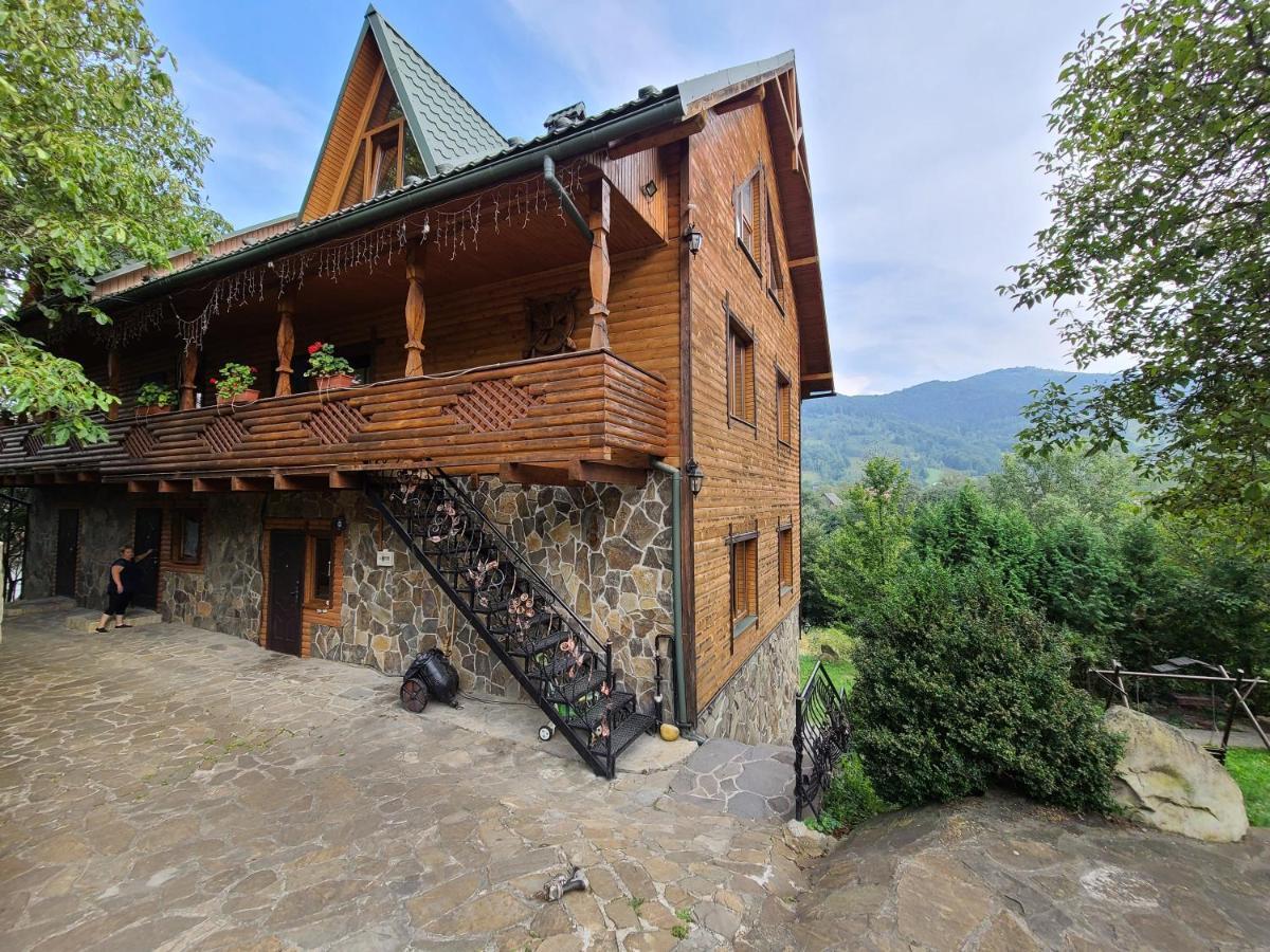 гуцульська хата Hotel Jaremtsche