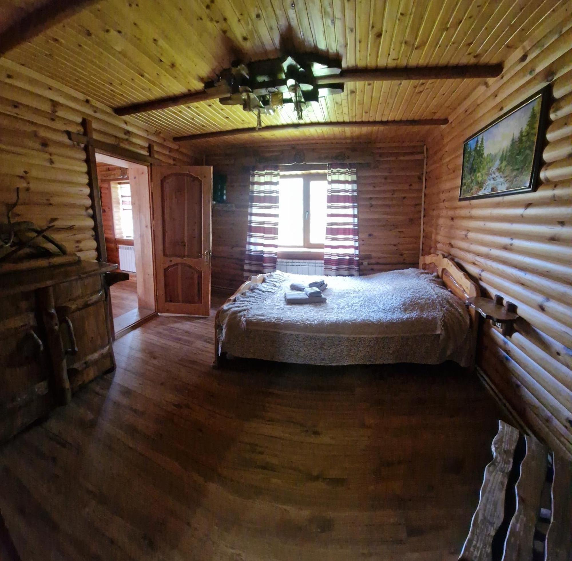 Hotel гуцульська хата Jaremtsche